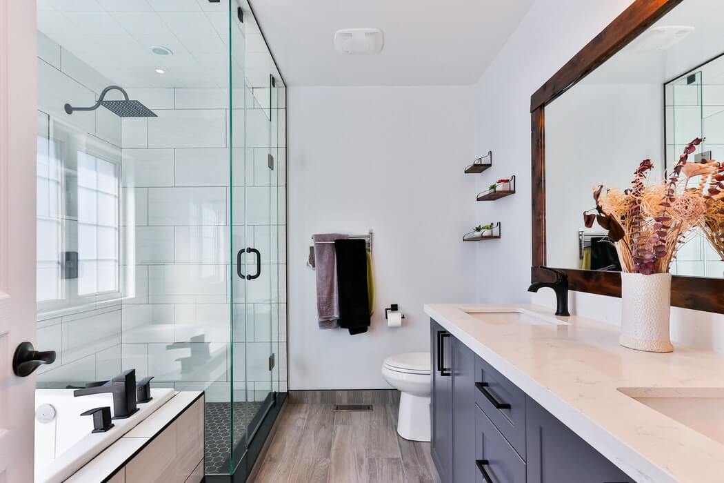When Is It Time to Replace Bathroom Fixtures? Bathrooms